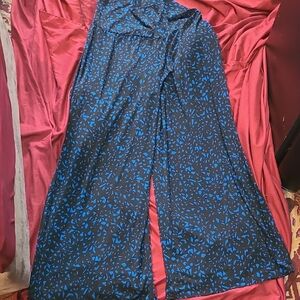 Larry Levine Black Wide-Leg Pants with Blue Confetti Print